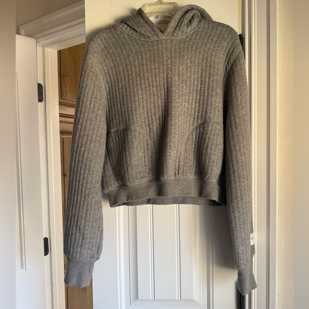 Offline by Aerie Cozy Gray Ribbed Cropped Sweatshirt Hoodie - Womens Small EUC